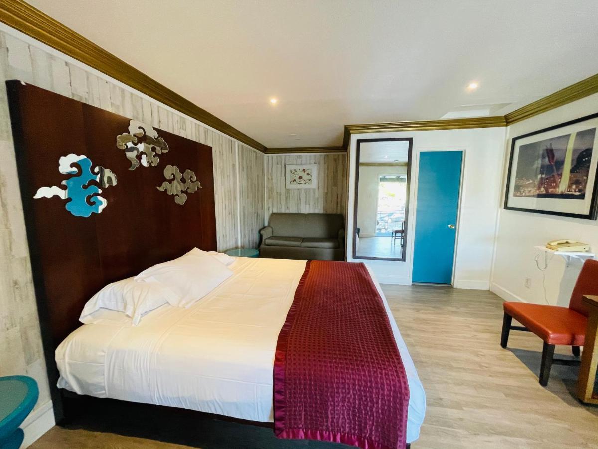 Casa Blanca Inn & Suites Whittier Dış mekan fotoğraf