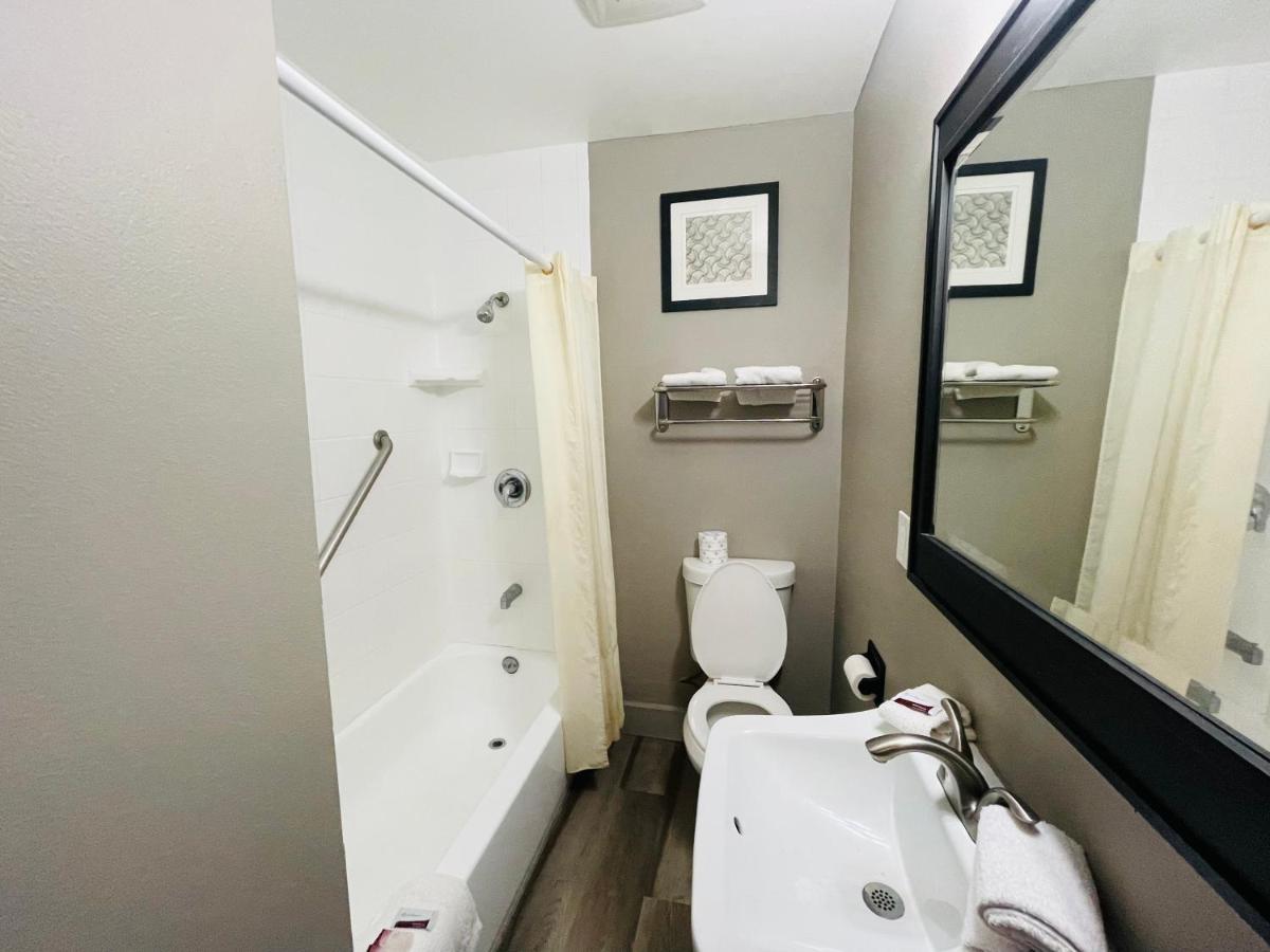 Casa Blanca Inn & Suites Whittier Dış mekan fotoğraf