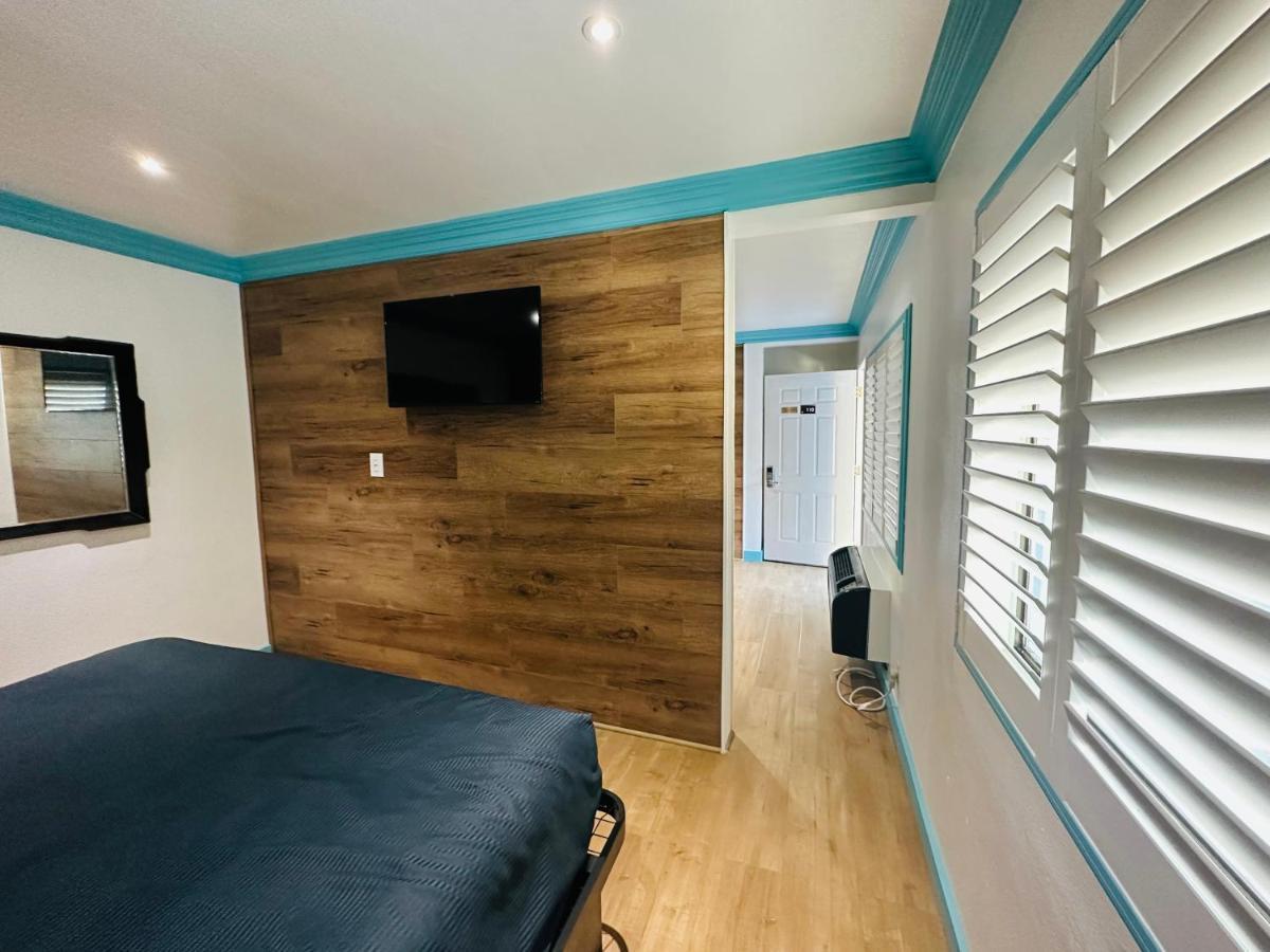 Casa Blanca Inn & Suites Whittier Dış mekan fotoğraf