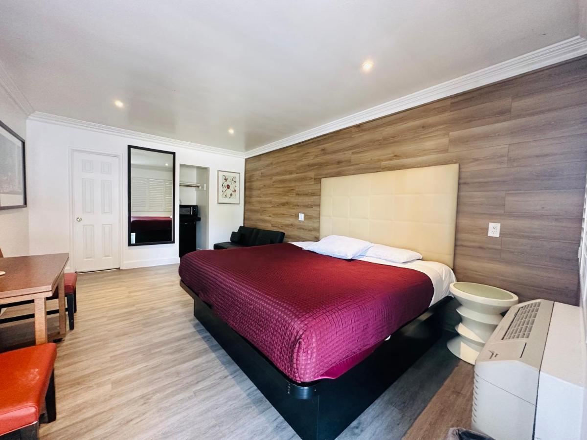 Casa Blanca Inn & Suites Whittier Dış mekan fotoğraf