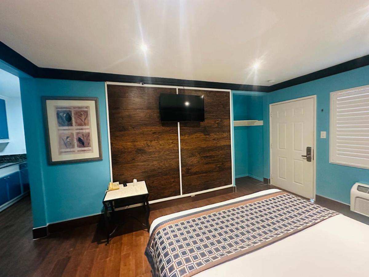 Casa Blanca Inn & Suites Whittier Dış mekan fotoğraf