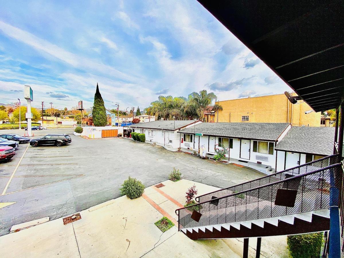 Casa Blanca Inn & Suites Whittier Dış mekan fotoğraf