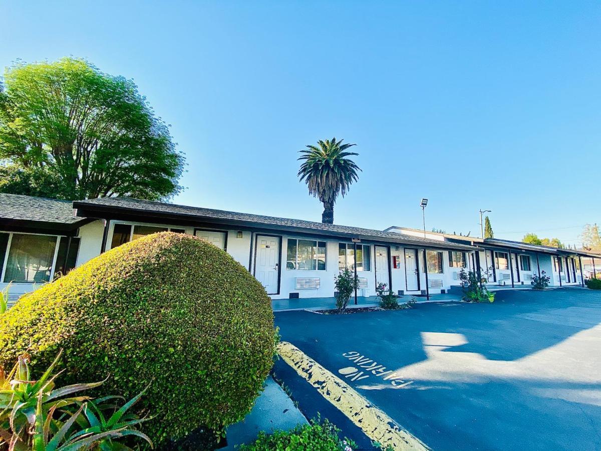 Casa Blanca Inn & Suites Whittier Dış mekan fotoğraf